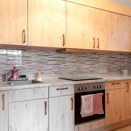 Gemuetliche Ferienwohnung Mit Terrasse Und Bergblick Инцел Екстериор снимка